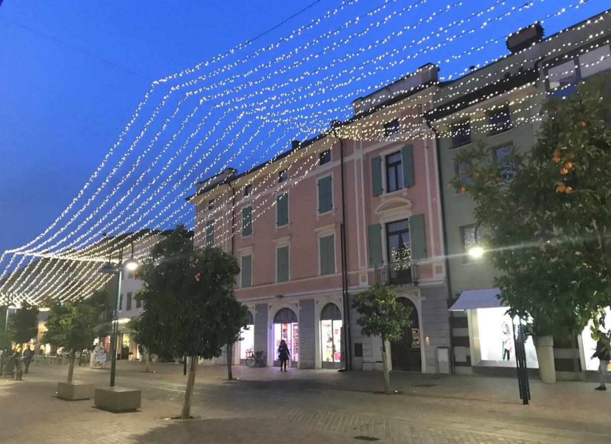 Appartamento Casa Nika Riva del Garda Esterno foto